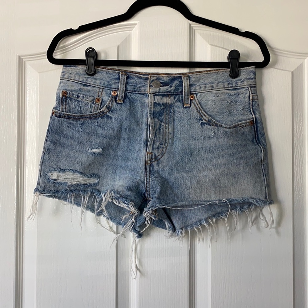 Levi’s 501 high waisted jean shorts
